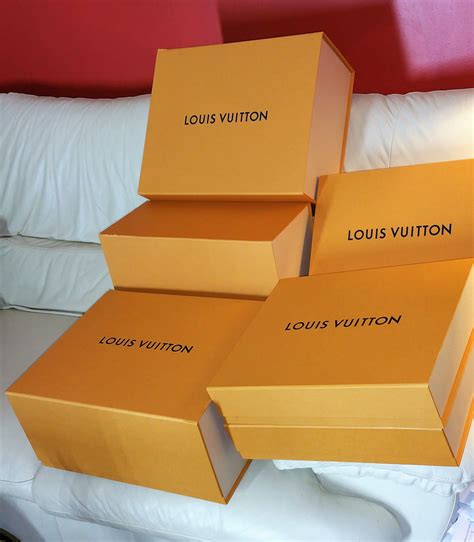 Louis Vuitton Box .